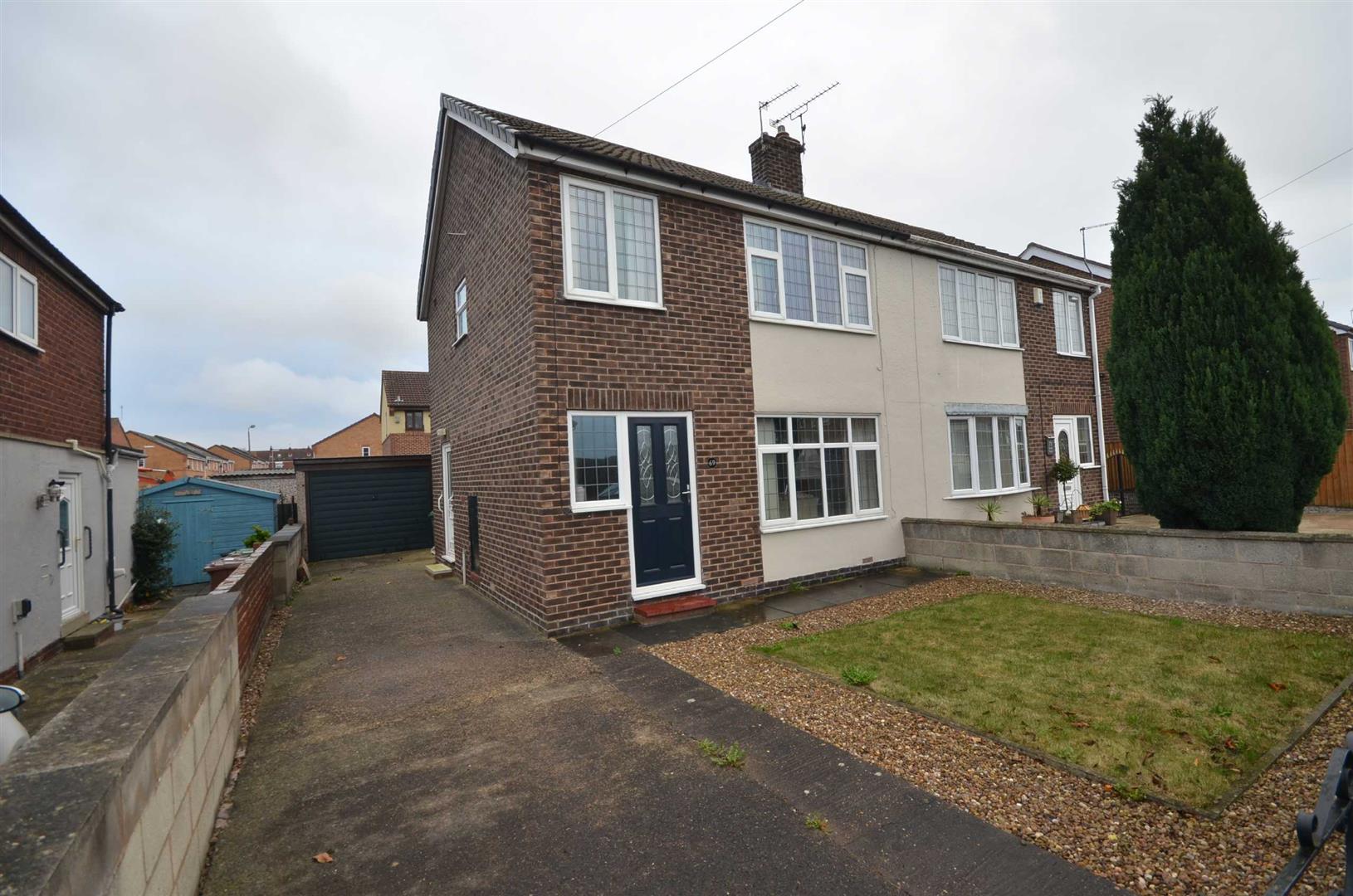 Avon Walk, Featherstone